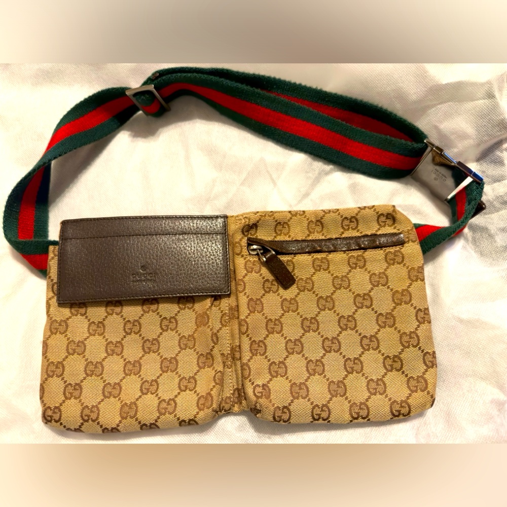 Gucci waist bag, belt bag, cross body. Good used condition